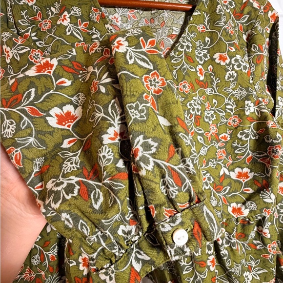 Boho Floral V-Neck Shirt - Picture 3 of 6